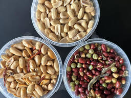 Арахис жареный, бланшированный, разные виды