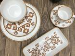 Белый чайно-столовый сервиз с карамельным орнаментом Vassila - фото 2