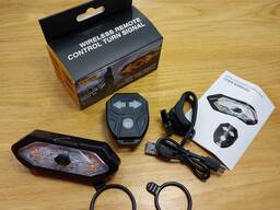 Беспроводной Задний фонарь на USB с поворотниками. Wireless Remote