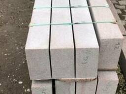 Бордюр гранитный