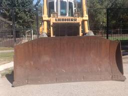 Бульдозер LIEBHERR