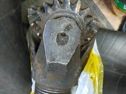 Буровые трех шарошечные долота III-132СЦВ, ТЦВ