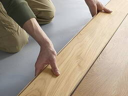 Демонтаж напольного покрытия