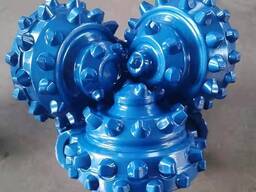 Долото трехшарошечное