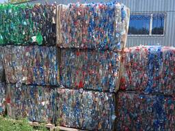 Дроблёный прессованный пластмасс