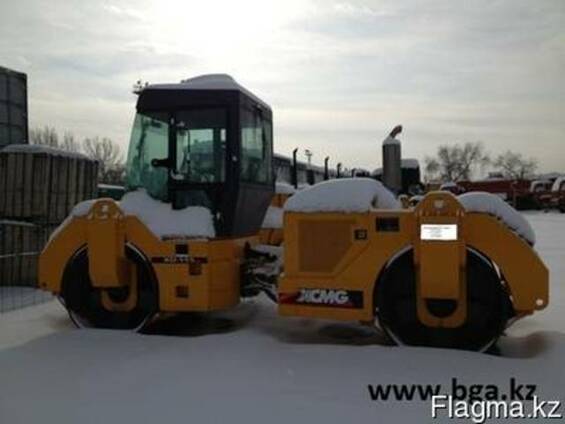 Двухбарабанный каток XCMG XD111