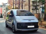 Минивэн Hyundai Staria с водителем, аренда авто, прокат машины, заказ микроавтобуса. - photo 2