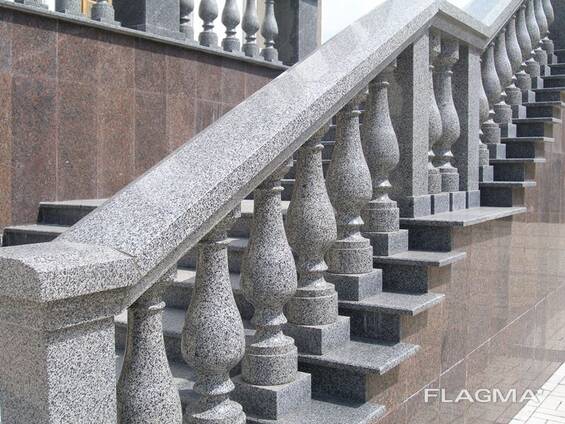 Гранит-Травертин изделия балясины, перила, тумбы, колонны