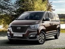 Hynday H-1 Petrol, Sunroof, 12 seats, Automatic, 2020 model