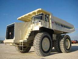 Карьерный самосвал 90т