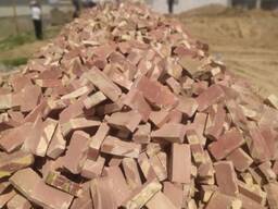 Красный жженый кирпич