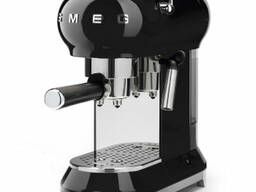 Кофемашина-эспрессо smeg