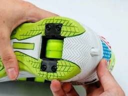 Кроссовки на роликах