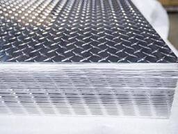 Лист стальной рифленый