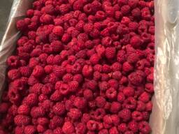 Малина свежемороженная