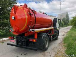 Машина вакуумная (объём цистерны 10 м. куб)