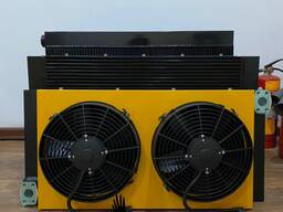 Маслоохладитель/радиатор с двумя вентиляторами