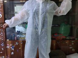Пошив одноразовых костюмов, халатов, бахил.