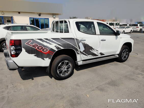 Mitsubishi L200 2, 4L V4 4x4 GLX Бензин КПП Механика 2024 model