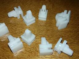 Mitsubishi Montero 91-99 Rear bumper cover clip (10pcs)