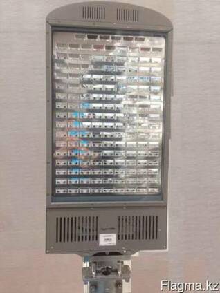 Многодиодный уличный светильник 200W, на консоль