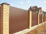 Монтаж забора из профлиста - фото 1