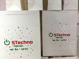 Бумажные и полиэтиленовые пакеты.