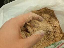 Отруби пшеничные в белых мешках по 25 кг.