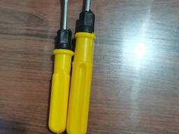 Отвертка, гайка, шестигранный ключ, крестообразный ключ