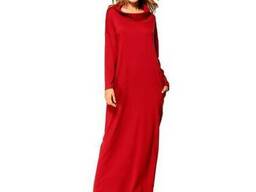 Платье большого размера красного цвета с горловиной