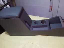 Подлокотники на Ipsum, подлокотники