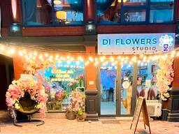 Продается действующая цветочная студия в самом центре Алматы (Арбат)