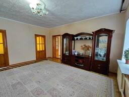 Продается жилой 6 ком, дом на Сахзаводе, возможен обмен на квартиру