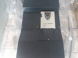 Частотный преобразователь-Schneider Electric Altivar-71.