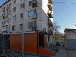 Продам хорошую , теплую квартиру возле центра