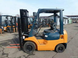 Продам вилочный погрузчик Toyota 7fg15