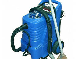 Профессиональная паровая машина для чистки ковров и мебели.