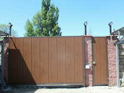 Распашные ворота в Алматы из сэндвич-панелей 4400х2200 под ключ