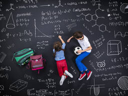 Репетитор по математике на русском и английском языках