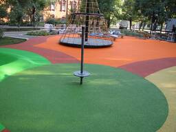 Резиновое бесшовное покрытие спортивное, для детских площадок (тартан)