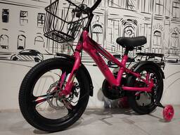 Розовый детский велосипед. Литые диски 16". С колесами. Ручной тормоз.