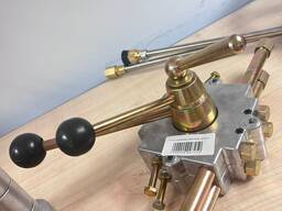 Ручной гидрораспределитель управления гидросистемой Караганда