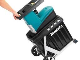 Садовый измельчитель Makita UD2500