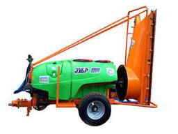 Садовый прицепной опрыскиватель