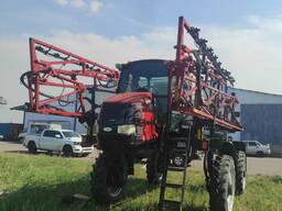 Самоходный опрыскиватель CASE 2240