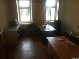 Сдадим в Аренду офис, площадку, фукс, мостовой кран.