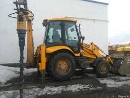 Сдаем в аренду Ямобур на базе погрузчика-экскаватора JCB 3CX