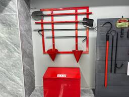 Щит пожарный открытого типа в комплекте.