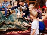Шоу дрессированного динозавра - фото 3