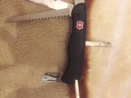Швейцарский нож Victorinox с кожаным чехлом